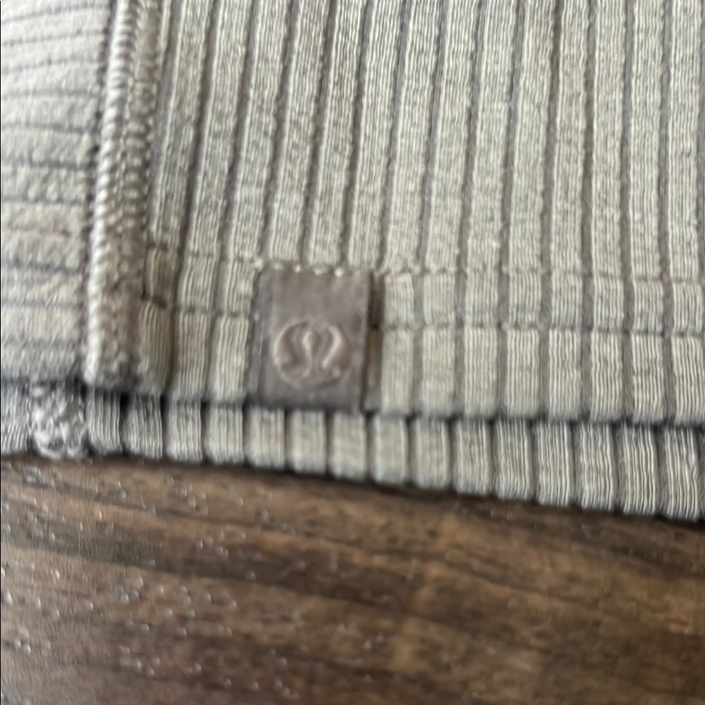 Lululemon Athletica Green Ribbed Top - Picture 2 of 3